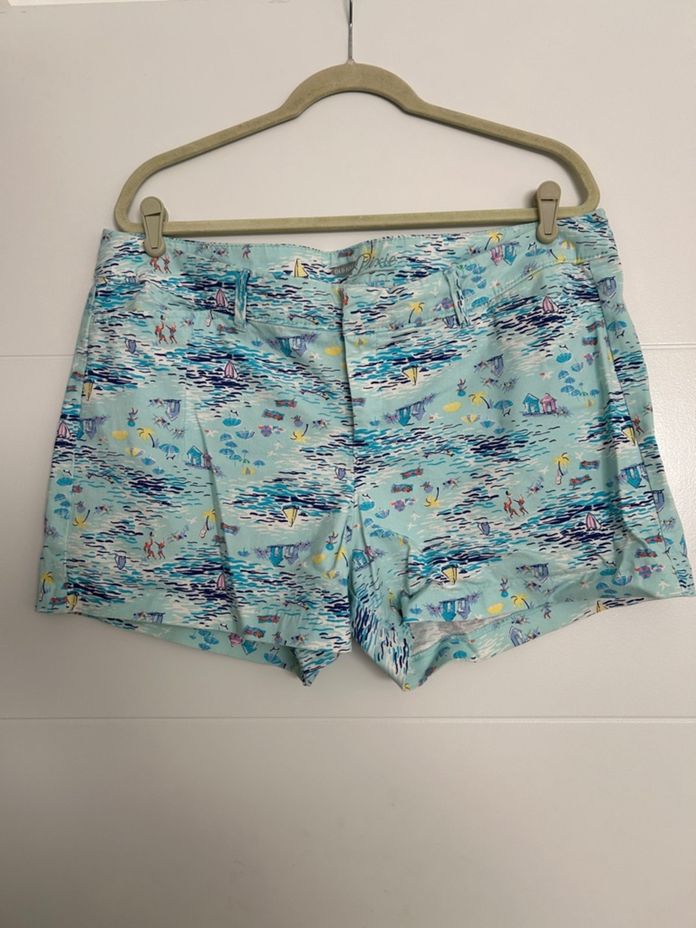 Old Navy Light Aqua Beach Print Women’s Shorts